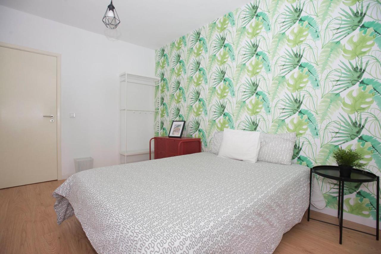 Travel & Live Marques Hostel Porto Exterior photo