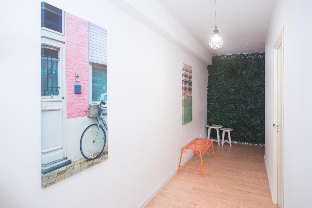 Travel & Live Marques Hostel Porto Exterior photo