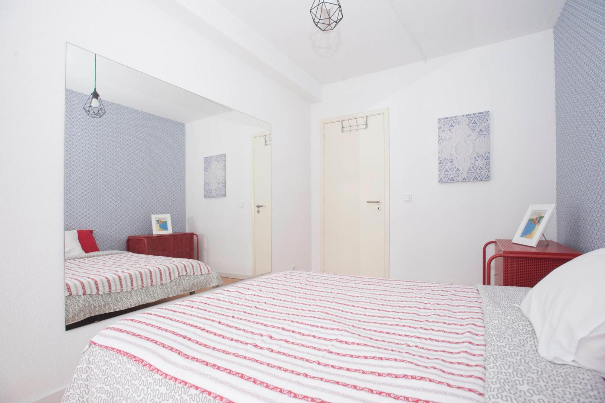 Travel & Live Marques Hostel Porto Room photo